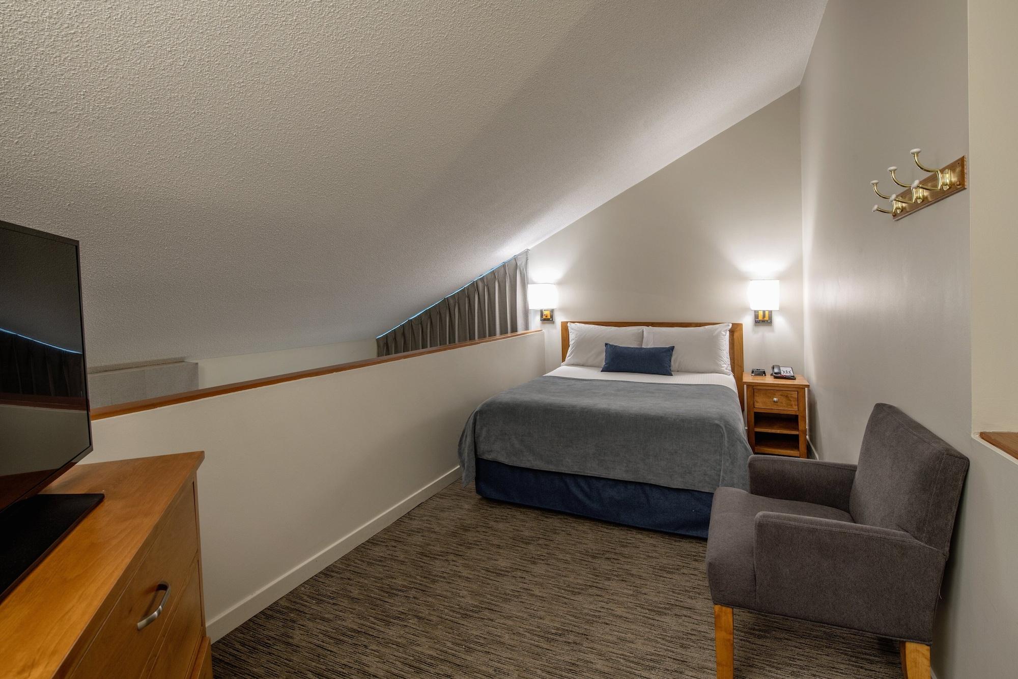 Whistler Village Inn & Suites Luaran gambar