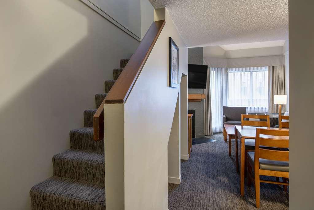 Whistler Village Inn & Suites Kemudahan gambar