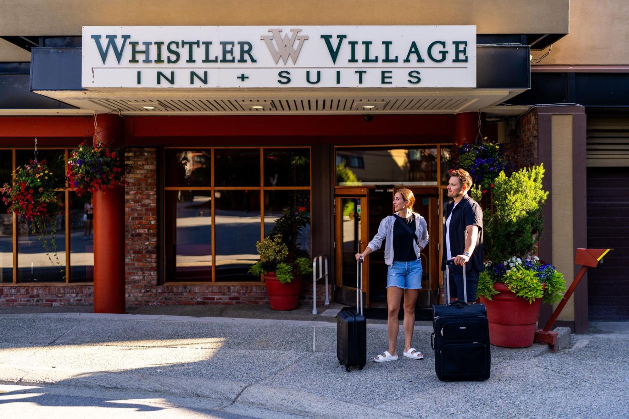 Whistler Village Inn & Suites Luaran gambar