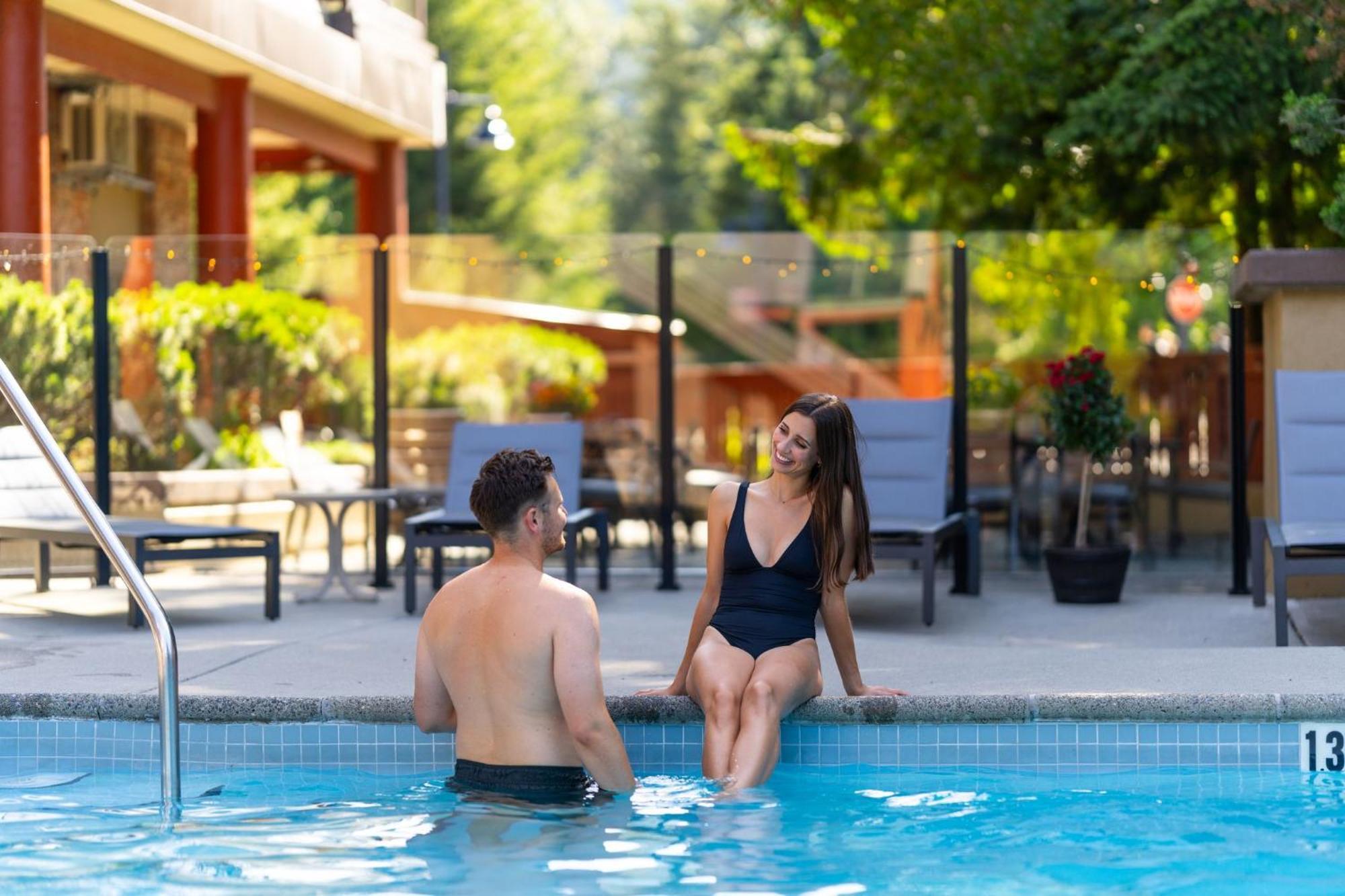 Whistler Village Inn & Suites Luaran gambar