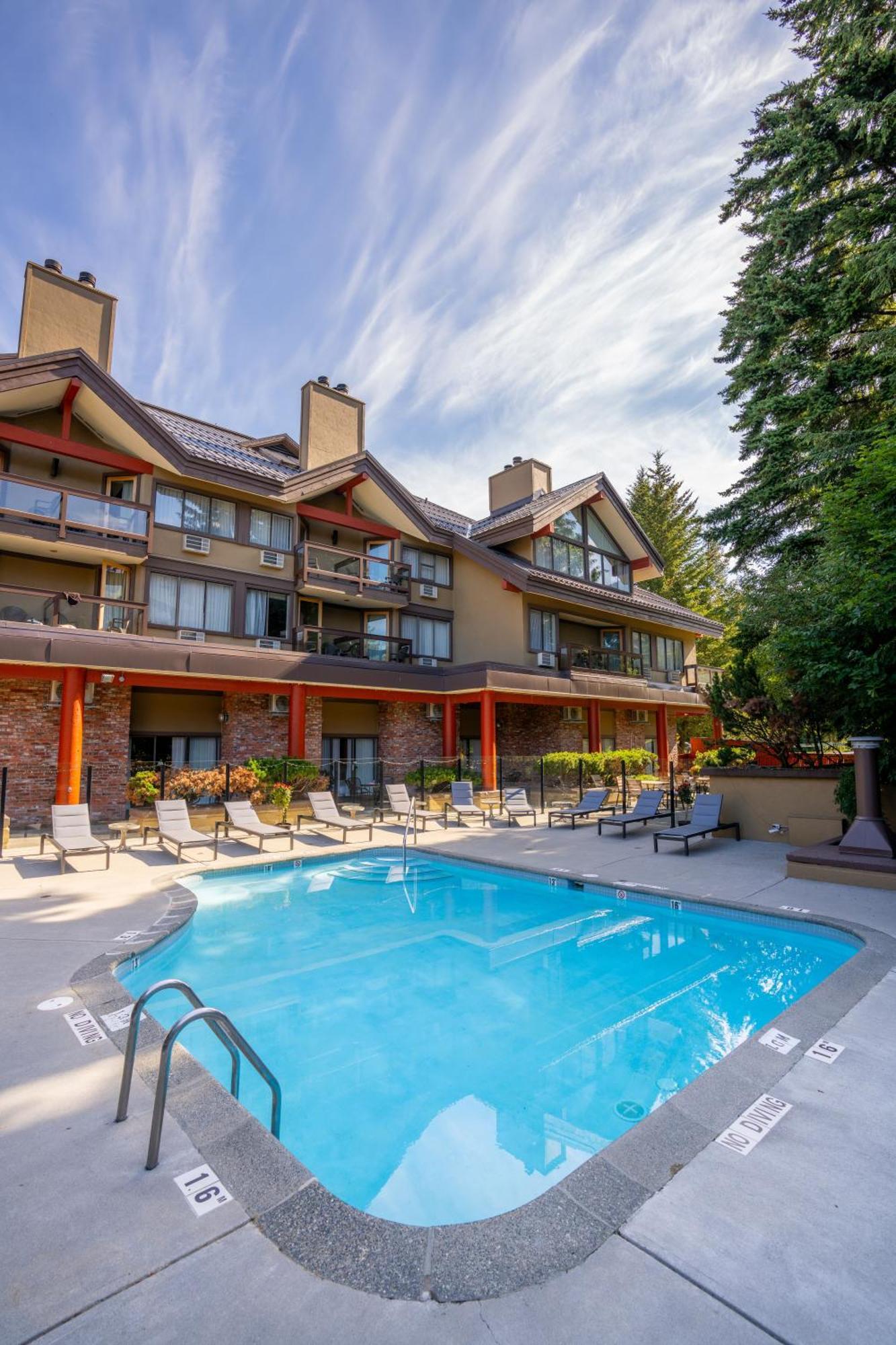 Whistler Village Inn & Suites Luaran gambar