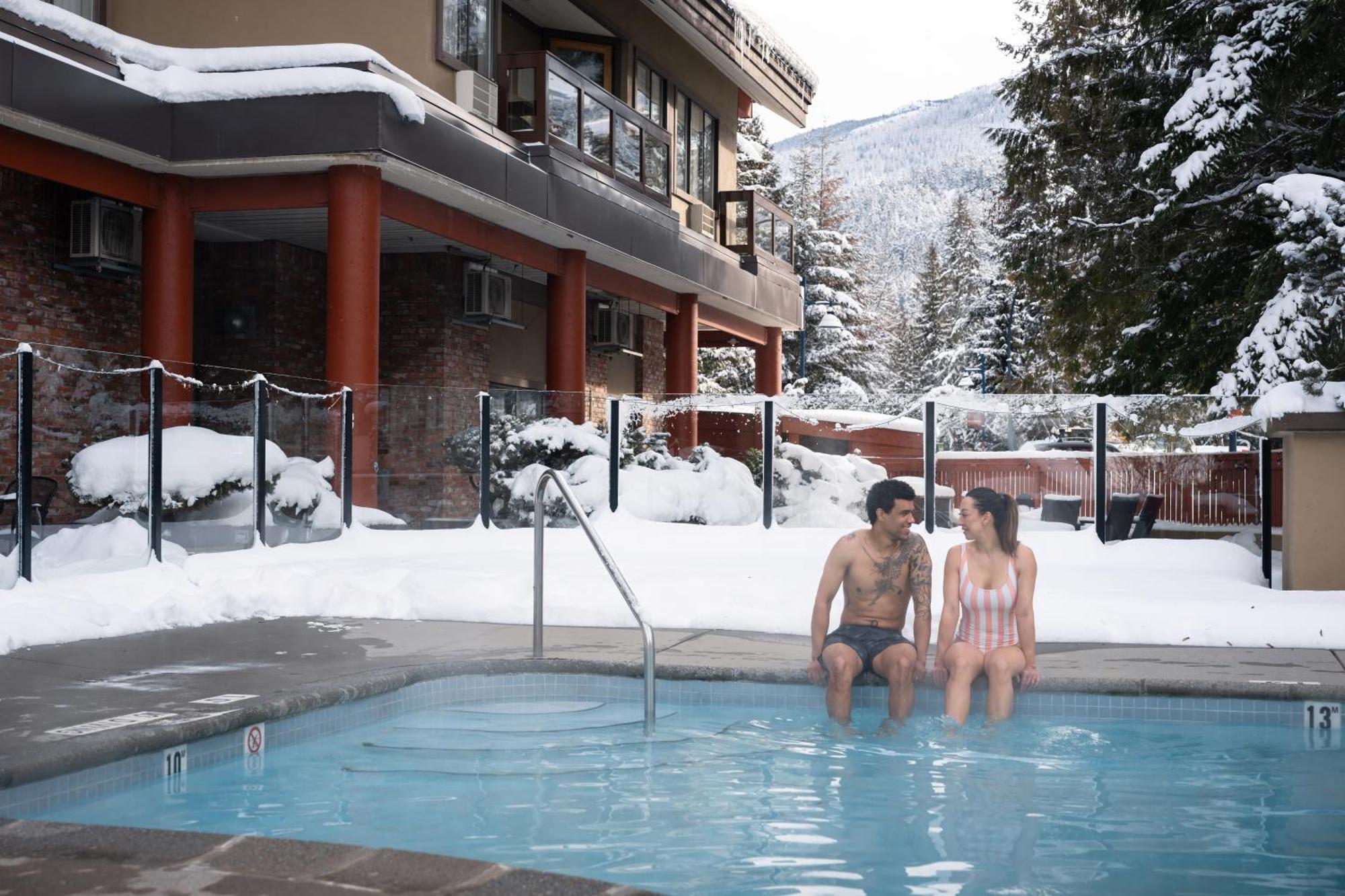 Whistler Village Inn & Suites Luaran gambar