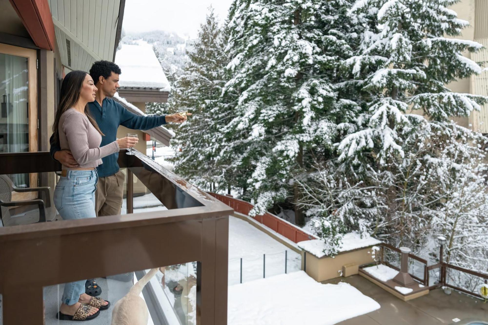 Whistler Village Inn & Suites Luaran gambar