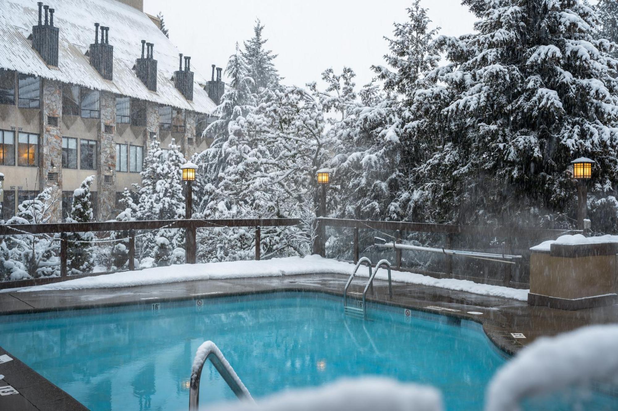 Whistler Village Inn & Suites Luaran gambar